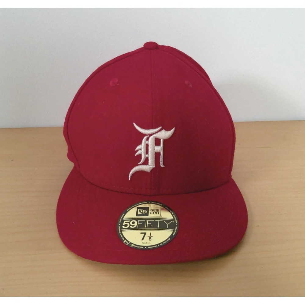 Fear of God Essentials x New Era Cincinnati Reds 59FIFTY Hat 7 1/8 Wool Red Cap